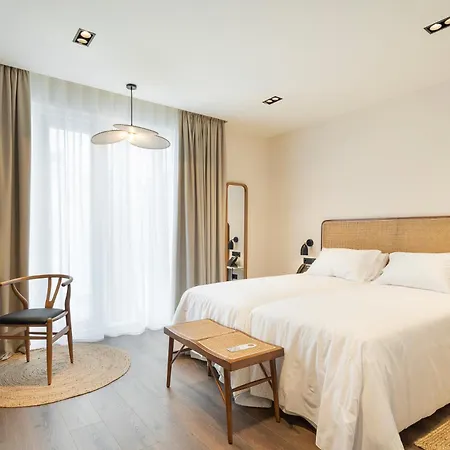 Sercotel Esteoeste Hotell 4*