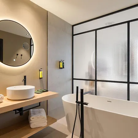 Sercotel Esteoeste Hotel 4*