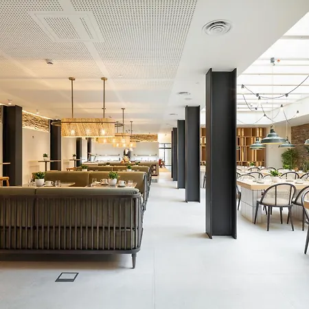 Hotel Sercotel Esteoeste 4*